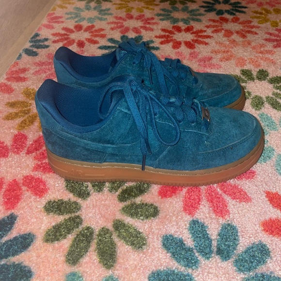 Air Force - Picture 1 of 2